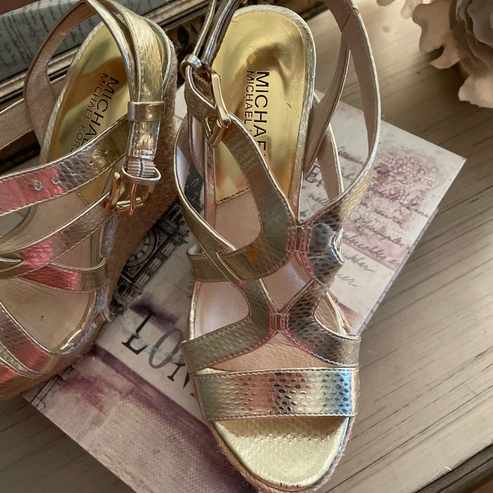 Michael Kors Gold Metallic Wedge shoe
